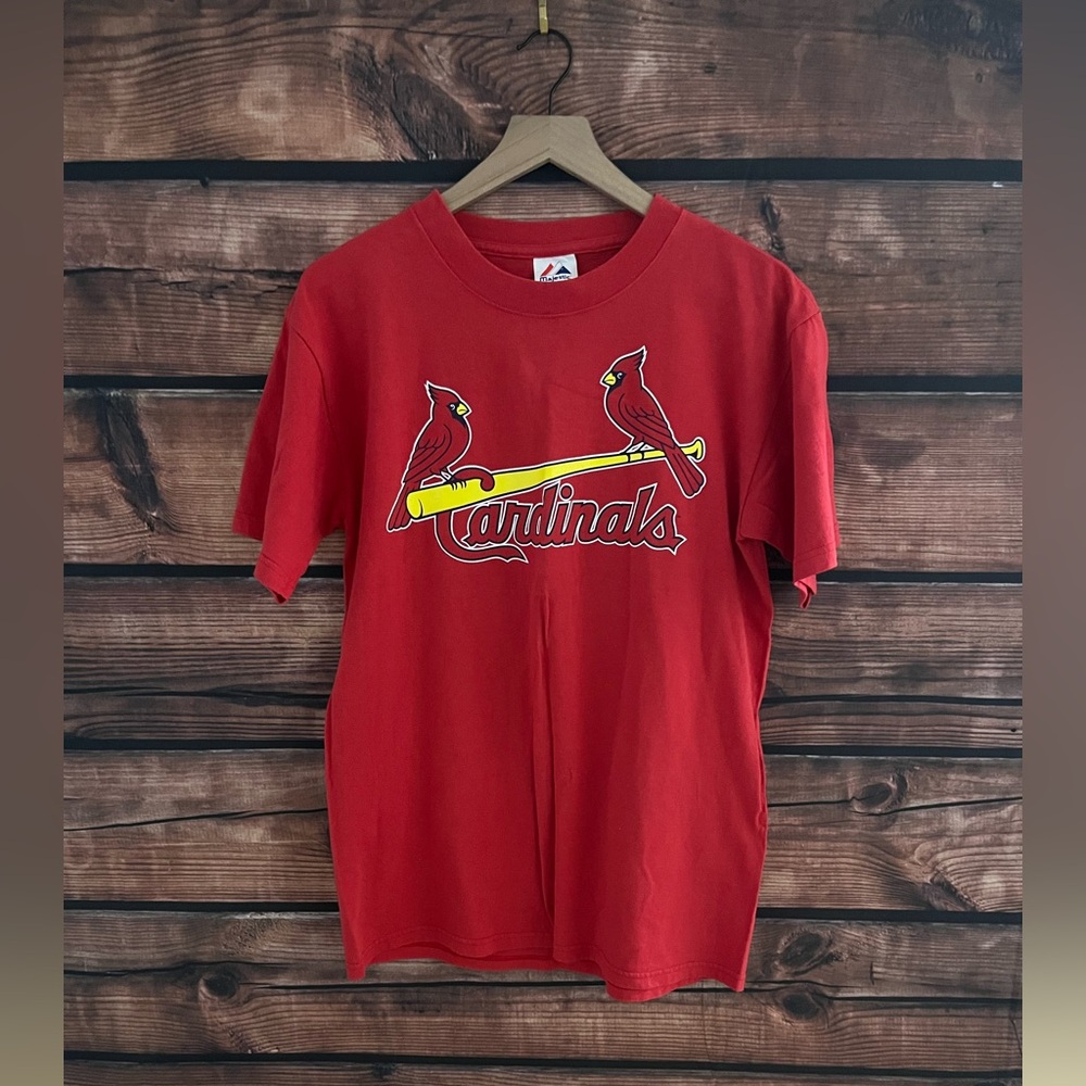 SL Cardinals t shirt Color red
Size M